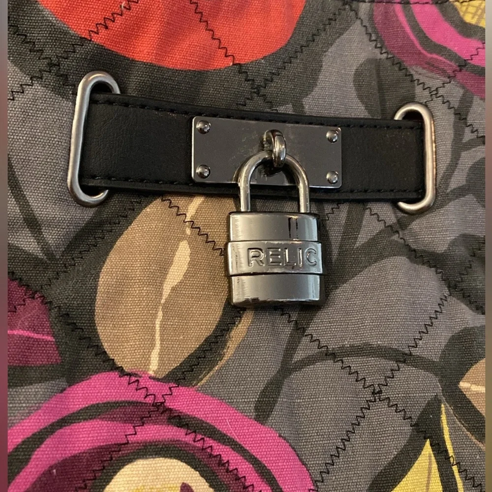 Relic Quilted Shoulder Bag purse Black Multicolor Floral purple interior - Picture 4 of 13